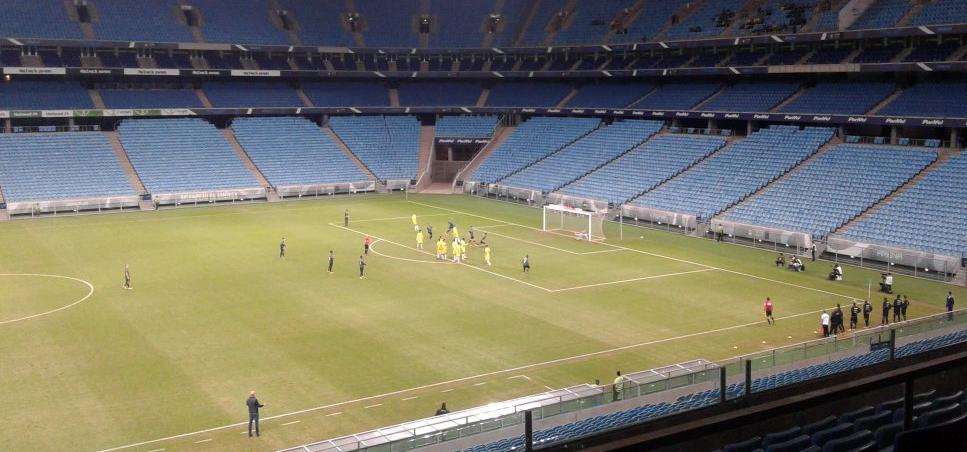 Apenas 526 torcedores acompanharam o clássico gaúcho na Arena do Grêmio, nessa segunda-feira Apenas 526 torcedores acompanharam o clássico gaúcho na Arena do Grêmio, nessa segunda-feira