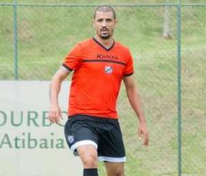 Série B: Bragantino dá sequência à reformulação e rescinde com zagueiro Douglas Silva