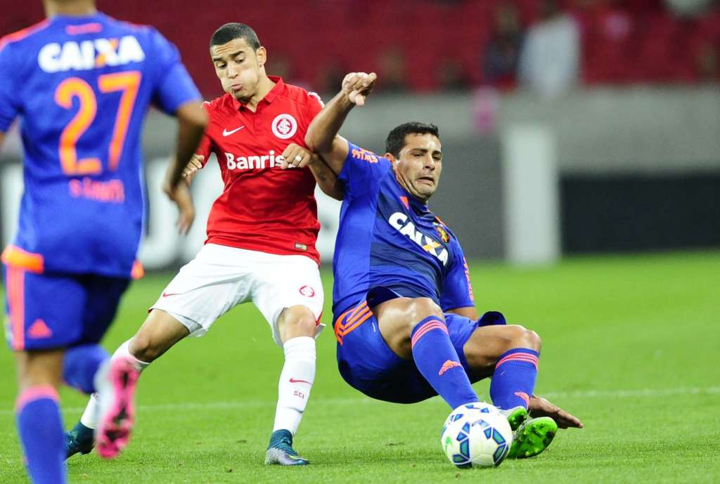 Internacional e Sport se enfrentam pelo Brasileirão (Foto: Alexandre Lopes/ Internacional)