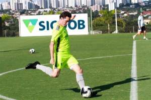 Série B: Cléo pede recuperação do Goiás em partida contra Brasil de Pelotas