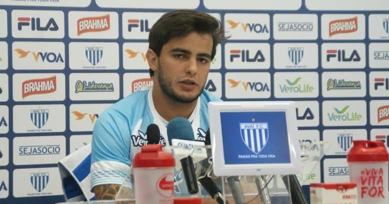 João Paulo espera triunfo contra o Ceará pela Série B (Foto: Avaí / Divulgação) 