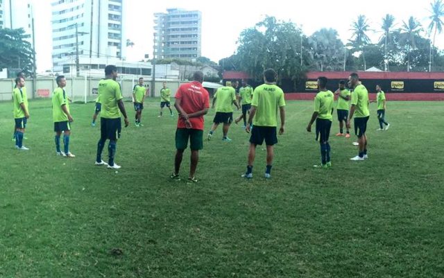 Náutico x Sampaio Corrêa – Timbu tenta afundar Bolívia ainda mais na lanterna