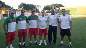 Irmão de ex-goleador do Vasco se destaca como preparador físico