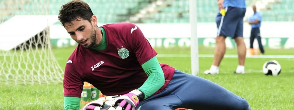 Sem clube desde que rescindiu com o Guarani, Pegorari vai defender a Portuguesa. (Foto: Rodrigo Villalba / Memory Press / GFC)