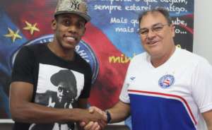 Série B: Bahia renova contrato de empréstimo com lateral do Corinthians