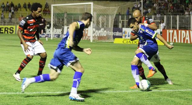 Luverdense estreou seu terceiro uniforme e derrubou o Atlético-GO. Foto: Luiz Felipe Nischor - LEC Oficial