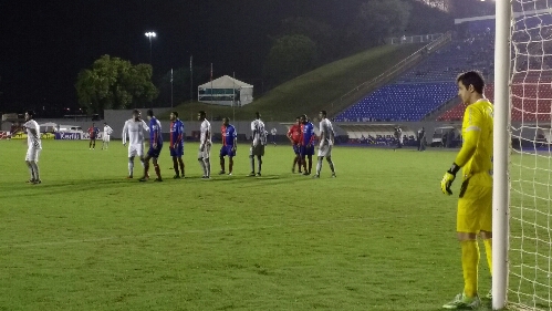 O goleiro Wendell foi o grande responsável pelo empate do Paraná fora de casa, diante do Londrina (Foto: Departamento de Comunicação - PRC)
