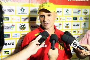 Série B: Wagner Lopes lamenta empate do Sampaio Corrêa dentro de casa