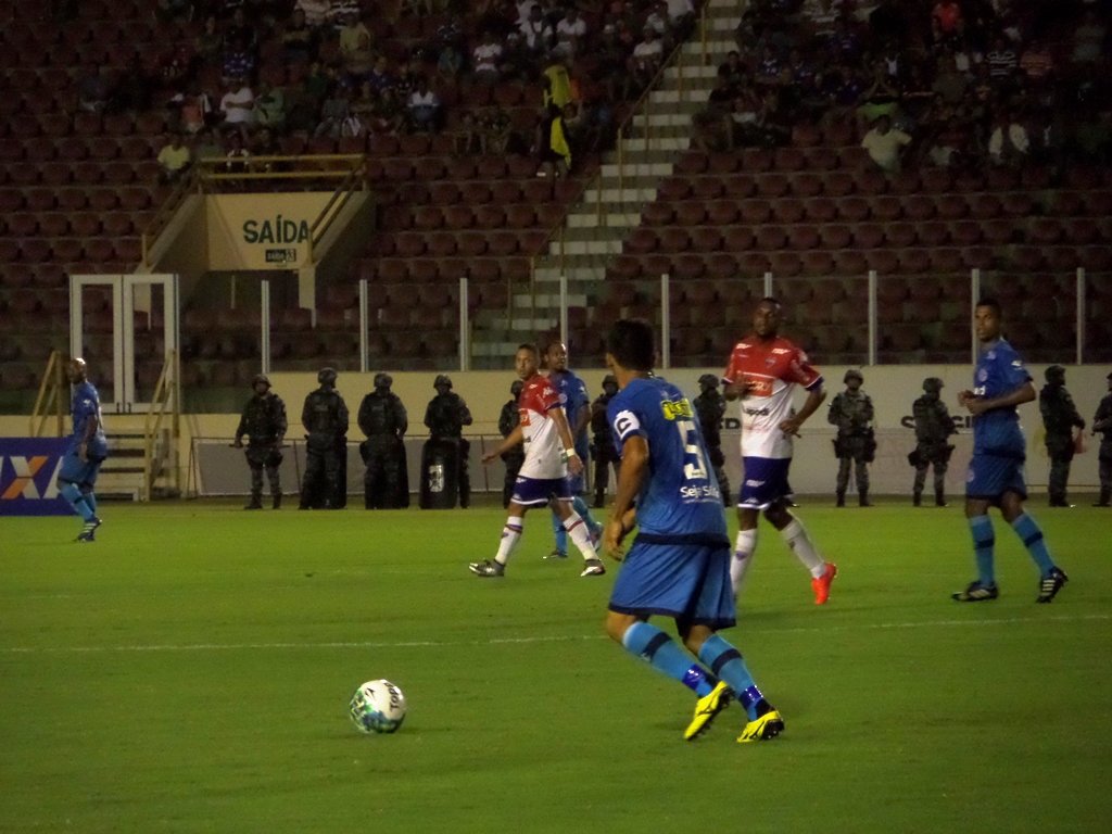 Fortaleza vem de vitória sobre o Confiança e joga na segunda-feira diante do líder