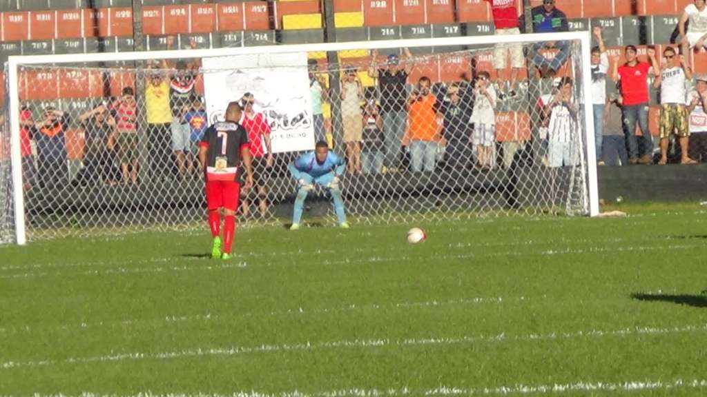 A Santacruzense tanta assumir a liderança do Grupo 1 nessa sexta-feira 