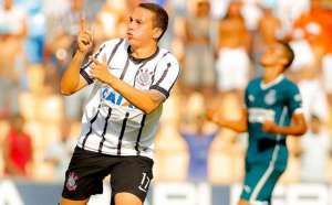 Série B: Joinville acerta com artilheiro da base do Corinthians