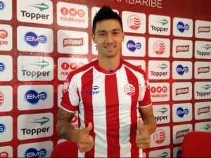 Série B: De volta ao Náutico, atacante Tiago Adan quer escrever uma nova história