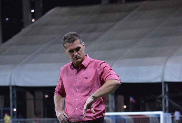 Vitória define programação para duelo com Internacional