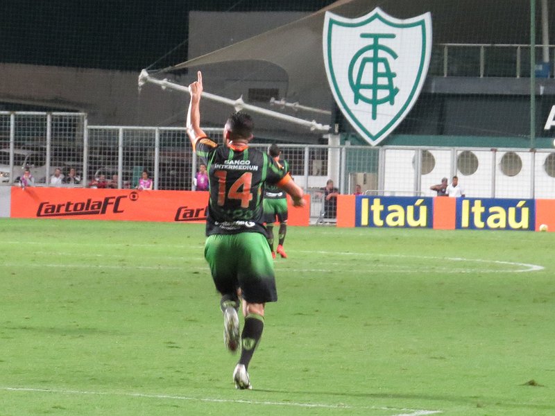 Ponte Preta segue para o Sul aliviada após reabilitação no Brasileiro contra Améria-MG