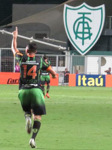 Ponte deixou o América em primeiro lugar na tabela: debaixo para cima