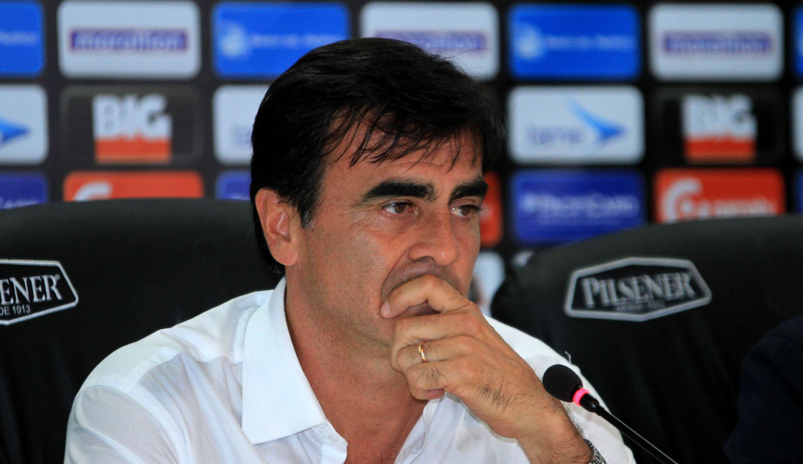 Copa América: Técnico do Equador reclama de gol anulado e culpa árbitro por empate