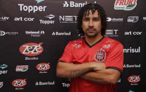 Série B: Brasil contrata Clébson, ex-São Bento e Boa Esporte