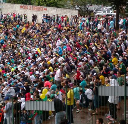 Grande público em Jaú na vitória por 3 a 0 sobre o Tanabi