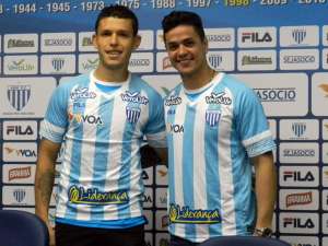 Série B: Avaí apresenta zagueiro Renato e volante Luan