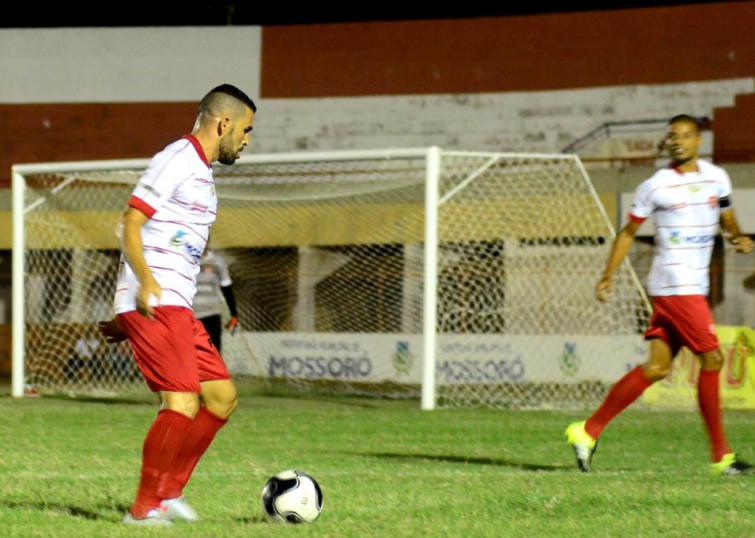 Sidney acredita que o Potiguar pode fazer uma boa campanha na Série D (Foto: Allan Phablo Queiroz/DeFato)
