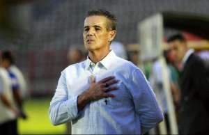 Série B: Atual técnico do São Bento, nome de Paulo Roberto ganha força no Vila Nova