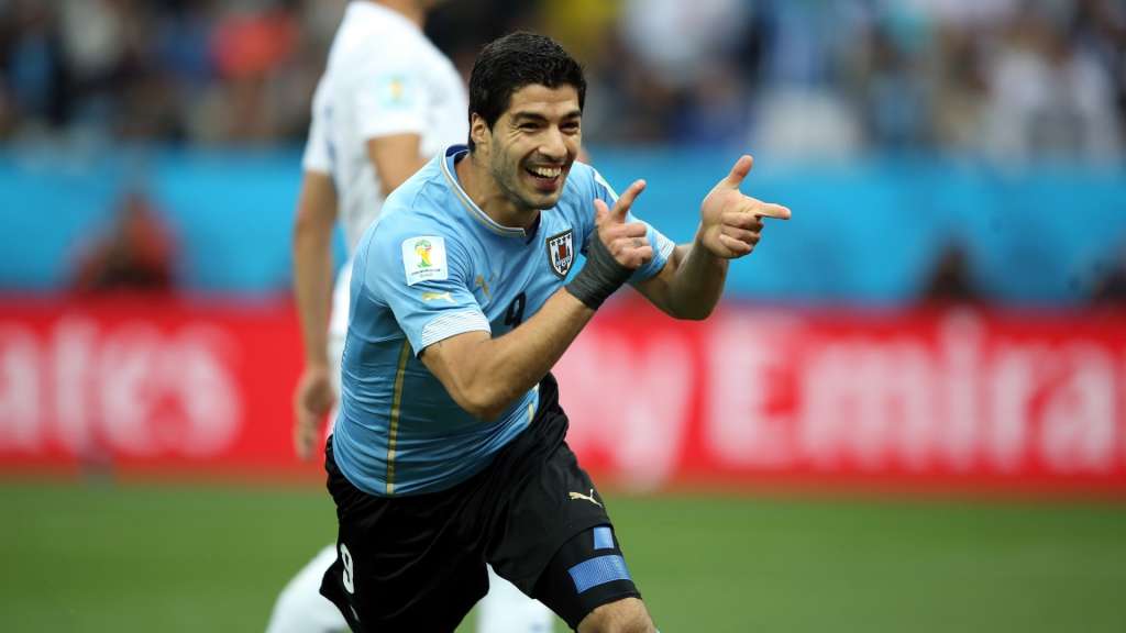  Luis Suárez desfalca Uruguai contra Venezuela