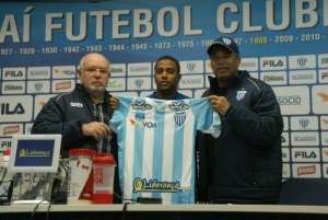 Série B: Capa, lateral 