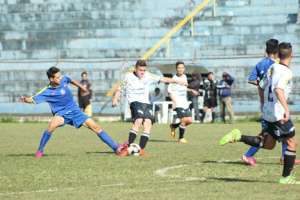 PAULISTA SUB 15: Com Palmeiras de folga, grandes goleiam e Ponte perde