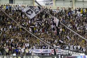 Série B: Jogando em São Januário, Vasco defende liderança e tabu diante do Náutico