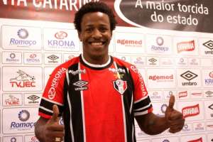 Série B: Joinville apresenta atacante Dodô, que estava no Azerbaijão