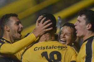 Criciúma x Tupi - Carvoeiro joga pelo G4 da Série B