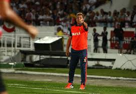 Dirigente do Sport frustra Timão e garante permanência de Oswaldo de Olivera