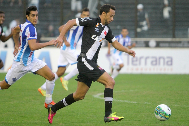 Apesar de ter dominado praticamente a partida inteira, o Vasco sofreu dois gols e foi derrotado pelo Paysandu 