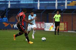 Série B: João Paulo pede união de todos no Avaí para voltar a vencer