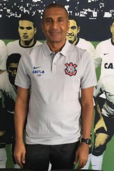 Cristóvão ainda não teve conquistas para segurar o Timão