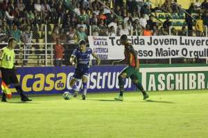 Luverdense 0 x 0 Sampaio Corrêa - Rodrigo Ramos brilha e 'lanterna' pontua