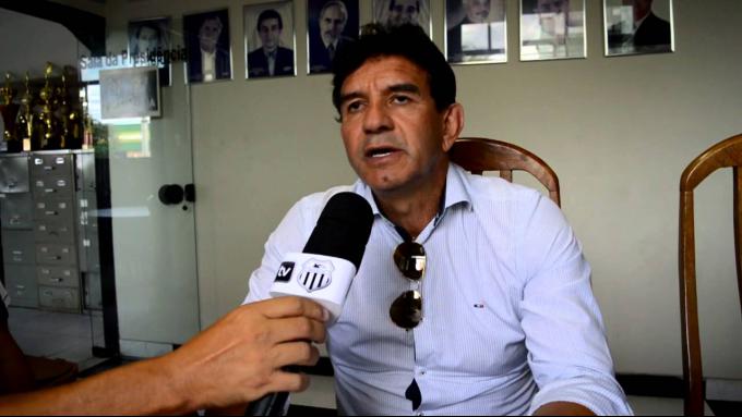 Procurado pelo Campinense-PB, Guilherme Macuglia segue no Central-PE