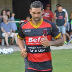 Série B: CRB surpreende e contrata volante argentino revelado no Vélez