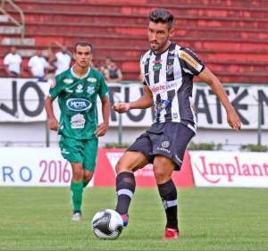 Série B: Seleção FI na última rodada, meia Hiroshi vê fase do Tupi começando a mudar