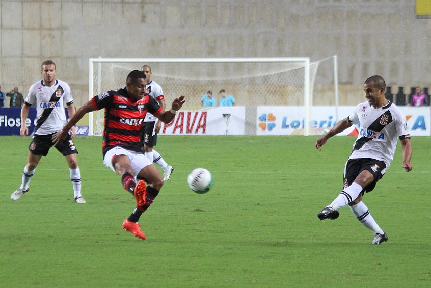 Atlético-GO tenta acabar com jejum de três jogos sem vitória para encostar novamente no Vasco
