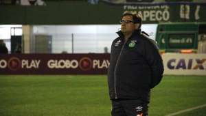 Guto Ferreira deixa Chapecoense para assumir o Bahia