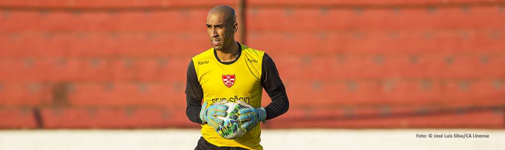 Apresentado nesta quinta-feira, goleiro Gilberto retorna ao Linense (Foto: CAL)  