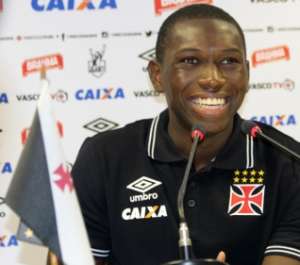 Série B: Com Rodrigo suspenso, Jomar ganha chance na zaga do Vasco contra o CRB