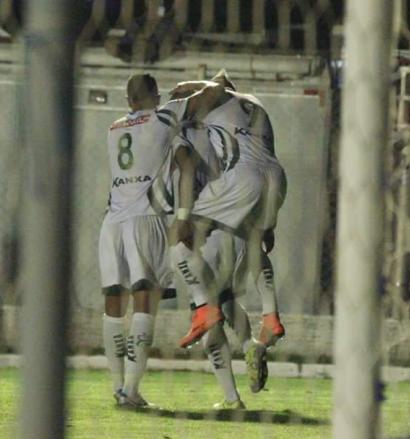 Luverdense fez valer o poder de seu mando e fez mais uma vítima, o Londrina. Foto: Pedro Coelho