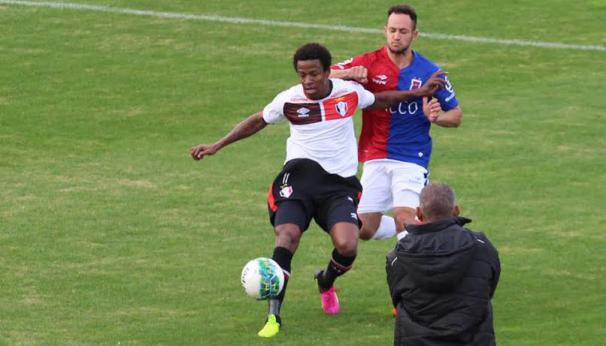 Após estreia com camisa do Joinville, Dodo quer equipe catarinense ligada no CRB em casa (Foto: Divulgação)