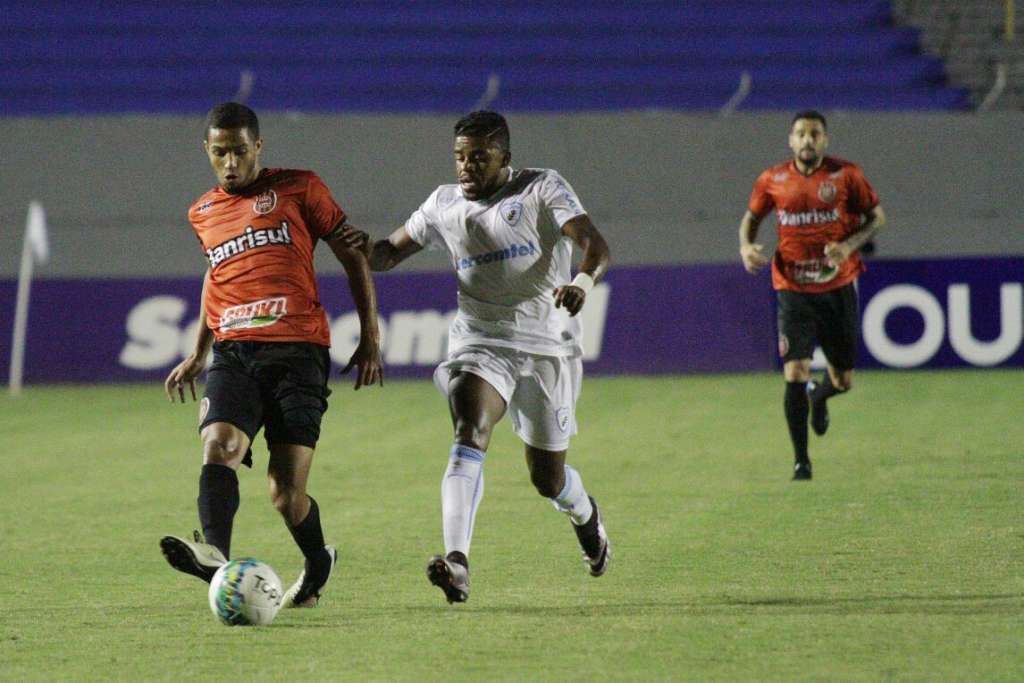Londrina passa pelo Brasil nesta terça-feira -  Carlos Insaurriaga