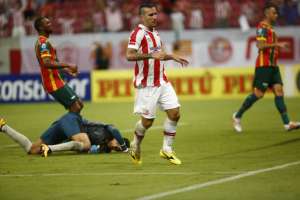 Série B: Após Fabiano Eller, Náutico libera mais três jogadores