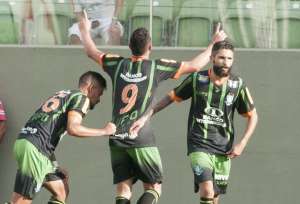 América-MG x Fortaleza - Lanterna da Série A ou líder da Série C?