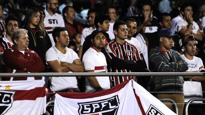 Mais de 60 mil torcedores foram ao Morumbi para empurrar o São Paulo, que não correspondeu