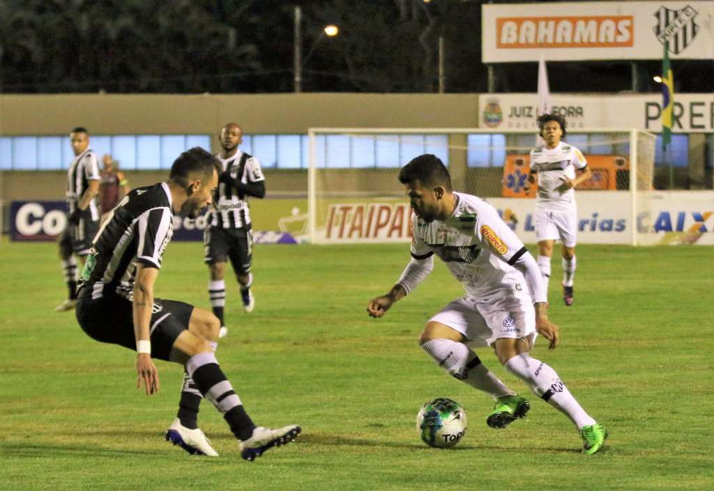 O Ceará tinha chance de assumir a liderança de forma provisória na noite desta sexta-feira - Felipe Couri/tupifc.esp.br